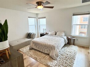 1828 Carlson Dr in Austin, TX - Building Photo - Building Photo