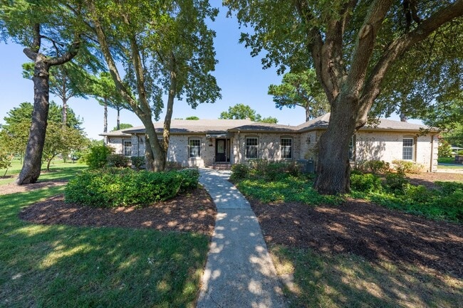 property at 2406 Jib Cir