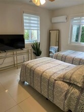 1678 SW 11th St in Miami, FL - Building Photo - Building Photo