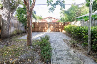 313 N M St in Lake Worth Beach, FL - Building Photo - Building Photo