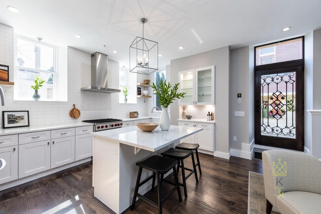 85 Regent St in Boston, MA - Foto de edificio - Building Photo