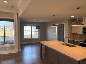 1209 Shr Acrs Lp in Columbia, MO - Building Photo - Building Photo