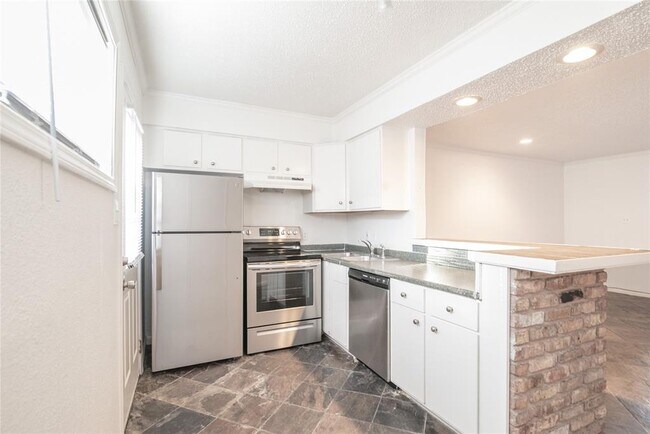 4321 Hazard St-Unit -6 in Houston, TX - Building Photo - Building Photo