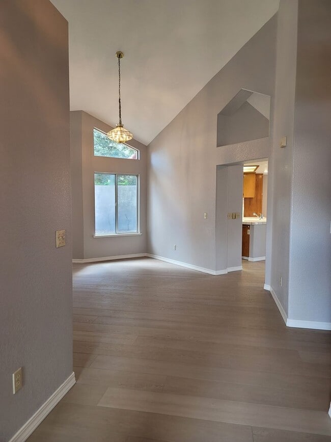 1521 Anconia St in Oakdale, CA - Building Photo - Building Photo