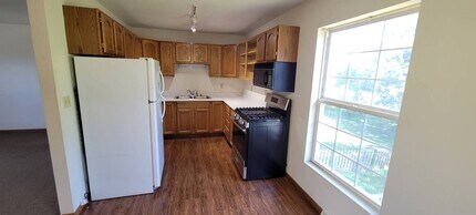 407-409-409 Gaylee St in Rothschild, WI - Building Photo - Building Photo