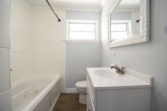 278 W Robert E Lee Blvd in New Orleans, LA - Building Photo - Building Photo