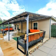 10131 Cerritos dr in Cut And Shoot, TX - Building Photo - Building Photo