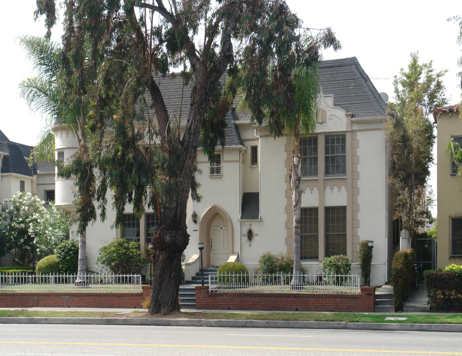 Olympic Castle in Los Angeles, CA - Building Photo