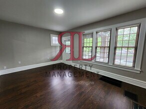 644 S Champion Ave in Columbus, OH - Foto de edificio - Building Photo