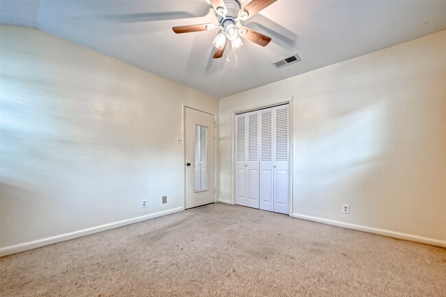 property at 918 Wycliffe Dr