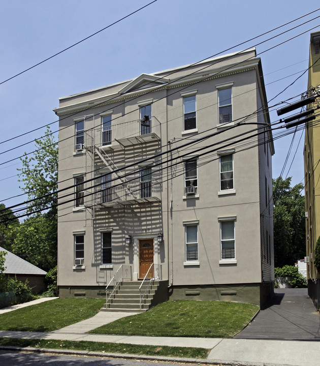 327 Fillmore St in Staten Island, NY - Building Photo