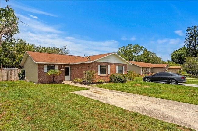 13046 Leverington St in Tampa, FL - Foto de edificio - Building Photo