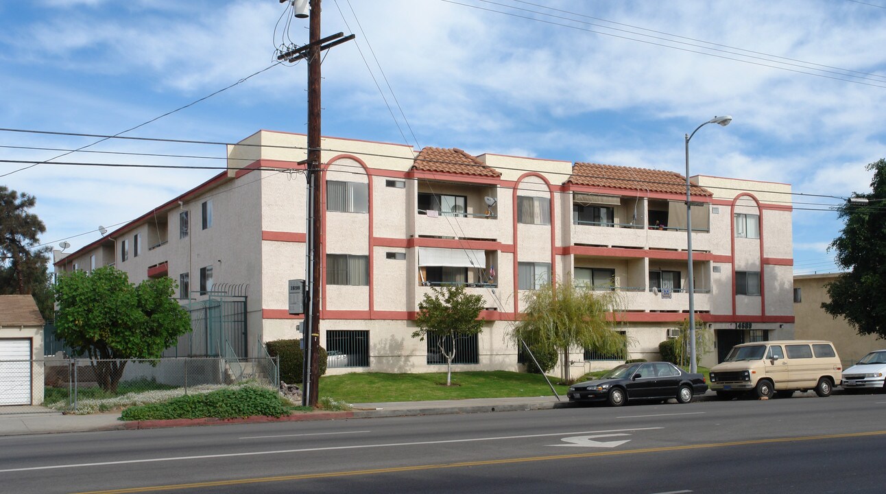 14689 Nordhoff St in Panorama City, CA - Building Photo