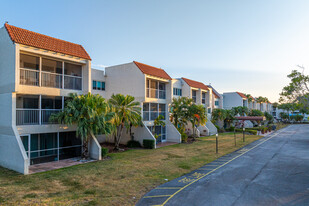 Racquet Club Village Apartments