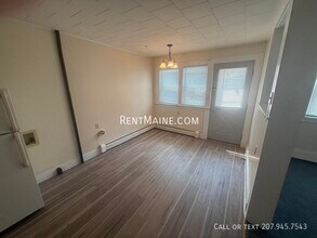 12 Stone St in Brewer, ME - Building Photo - Building Photo