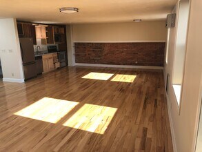 124 Water St, Unit Loft in Benton Harbor, MI - Building Photo - Building Photo