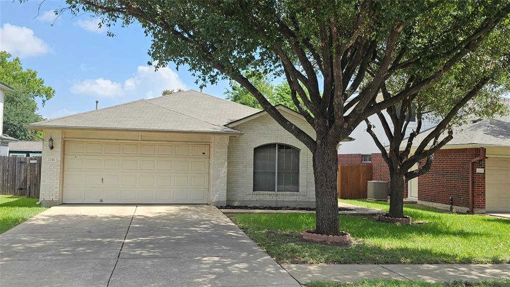 2241 Ada Ln in Round Rock, TX - Building Photo