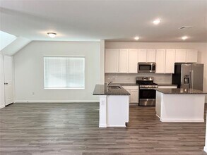 219 Tokalaun Dr in Hutto, TX - Building Photo - Building Photo