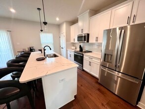 314 Scenic Dr in Canonsburg, PA - Building Photo - Building Photo