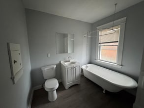 19901 Naumann Ave in Euclid, OH - Building Photo - Building Photo