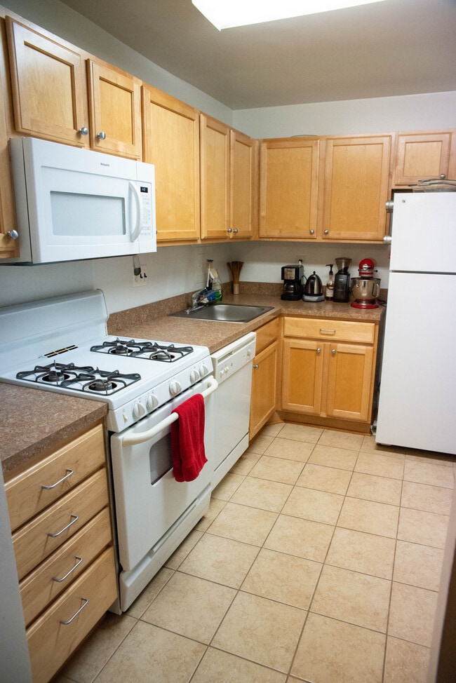 4020 Washington Blvd, Unit 2 in Arlington, VA - Building Photo - Building Photo