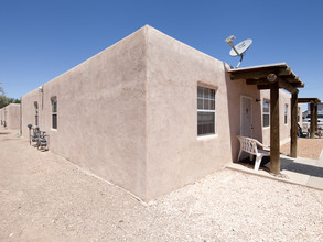 Casa Del Sol in Belen, NM - Foto de edificio - Building Photo