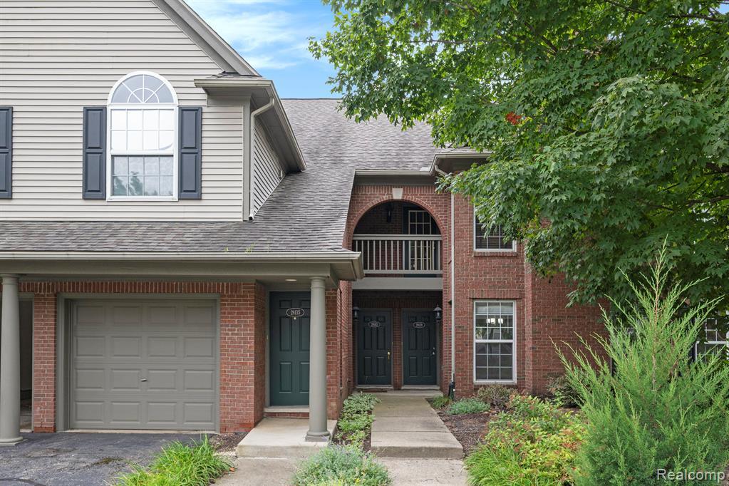 28139 Carlton Way Dr in Novi, MI - Building Photo