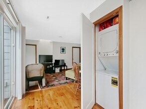 32 Prospect St in Boston, MA - Building Photo - Building Photo