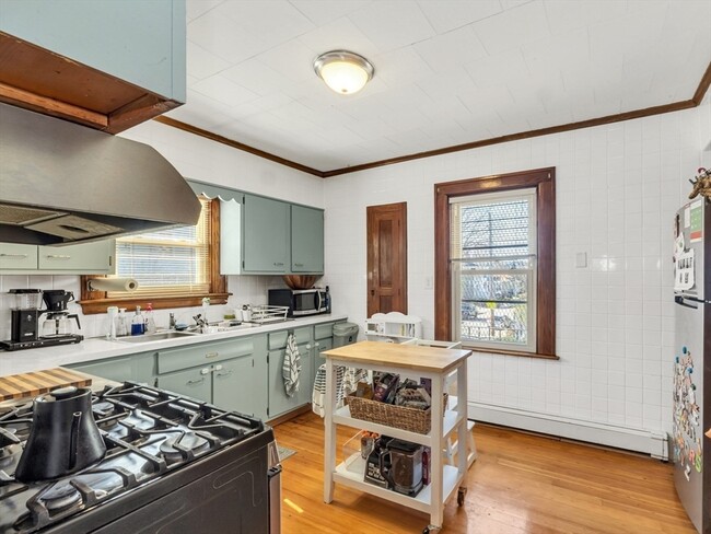90 Walter St, Unit 90 in Boston, MA - Building Photo - Building Photo