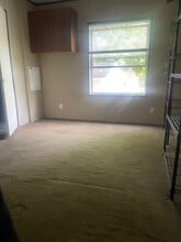 9930 Geraldine St in Ypsilanti, MI - Building Photo - Building Photo
