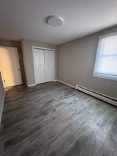 11 Glen St NW, Unit 8 in Hutchinson, MN - Building Photo - Building Photo