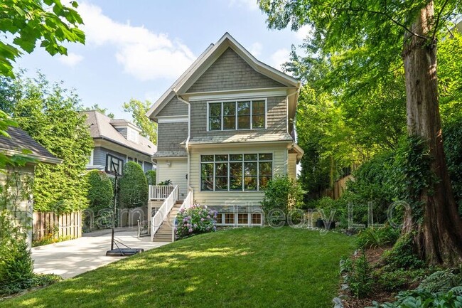 property at 4421 Lowell St NW