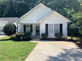 Room in House on Tennyson Dr in Charlotte, NC - Building Photo