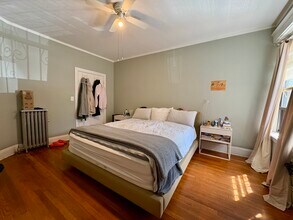 184 Saint Paul St, Unit 1 in Brookline, MA - Building Photo - Building Photo