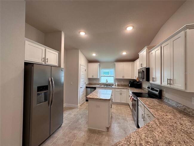 1130 Berry Ln in Davenport, FL - Building Photo - Building Photo