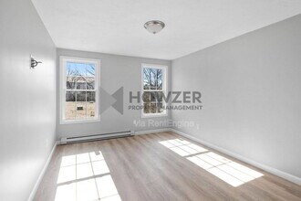 108 High St, Unit 108c in Wareham, MA - Foto de edificio - Building Photo