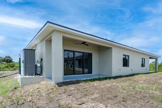 12138 Tetzel Ave, Unit 12138 in Port Charlotte, FL - Foto de edificio - Building Photo