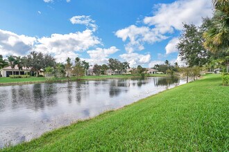 8128 Montserrat Pl in Wellington, FL - Building Photo - Building Photo