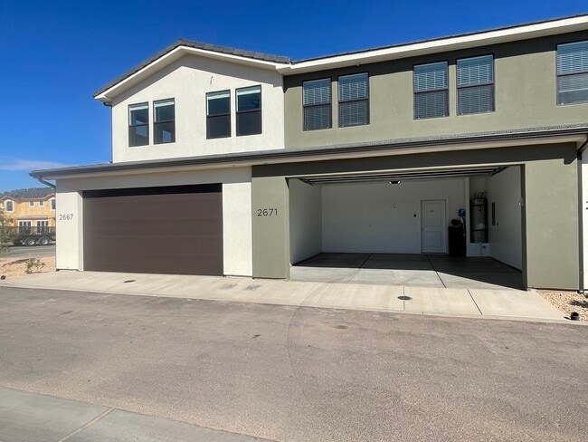 2671 E Wake Forest Ln in Saint George, UT - Foto de edificio - Building Photo
