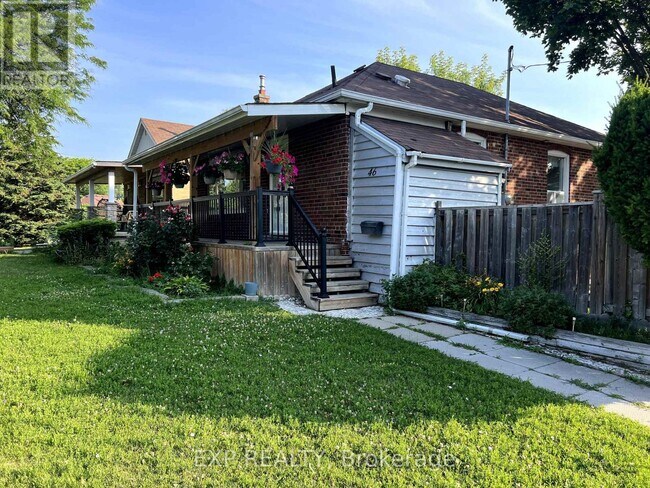 46 Ilfracombe Crescent in Toronto, ON - Building Photo - Building Photo