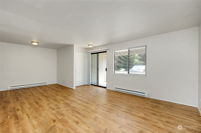 4410 NW Wedgewood Ln in Bremerton, WA - Building Photo - Building Photo