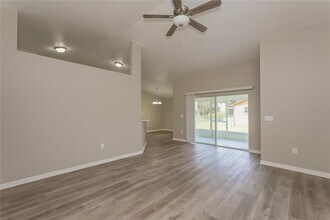 3507 Manor Loop in Lakeland, FL - Building Photo - Building Photo