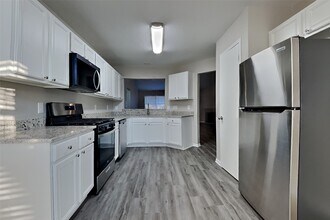 2203 Longleaf Pines Ln in Humble, TX - Foto de edificio - Building Photo