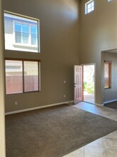 10339 Trillium Dr in Las Vegas, NV - Building Photo - Building Photo