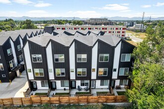 4925 W 10th Ave in Denver, CO - Building Photo - Building Photo