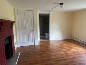 2734 Green Level Church Rd in Burlington, NC - Building Photo - Building Photo