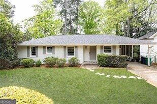 1295 Lindenwood Ln NE in Atlanta, GA - Building Photo
