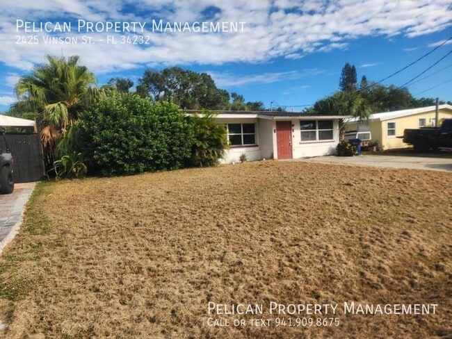 2425 Vinson Ave in Sarasota, FL - Building Photo - Building Photo