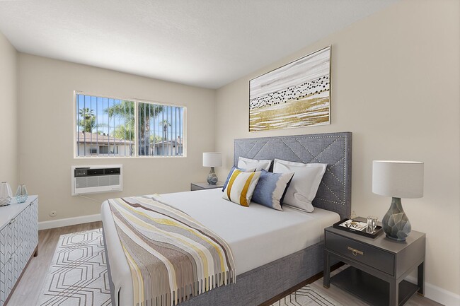 School Circle Apartments - Riverside, CA