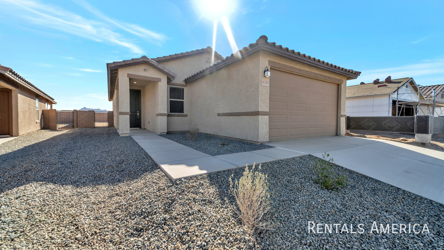 10705 W Ralston Dr in Marana, AZ - Building Photo